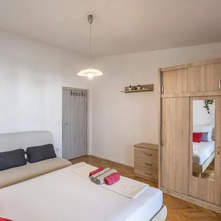 Kanemase Apartment Sumpetar